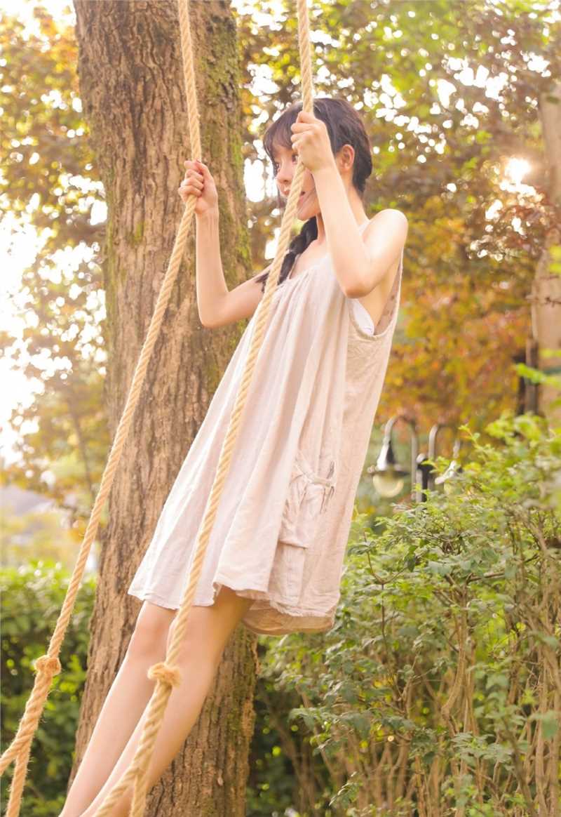 特别专辑甜美女孩小雪又嫩又紧的娇躯青涩撩人美女图图片