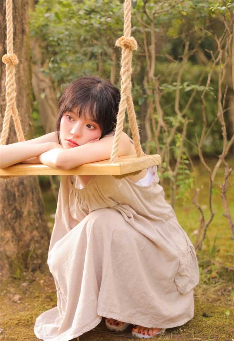 特别专辑甜美女孩小雪又嫩又紧的娇躯青涩撩人美女图图片