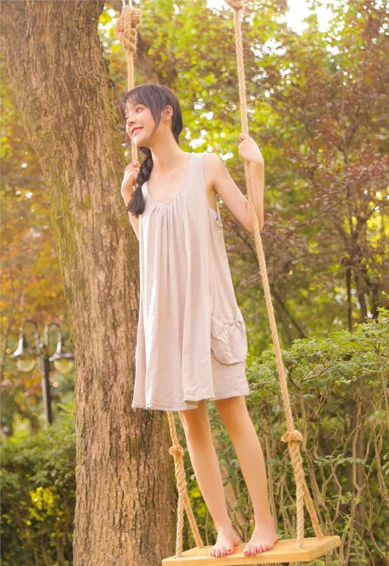 特别专辑甜美女孩小雪又嫩又紧的娇躯青涩撩人美女图图片