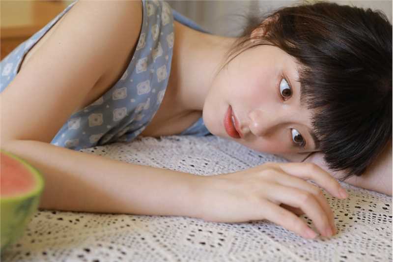 高清淡雅脱俗小清新美少女青涩稚嫩大长腿睡衣动人甜美女孩图集