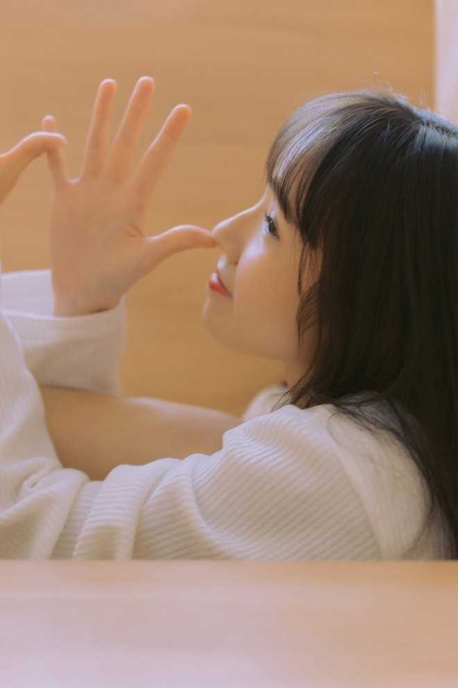 最新90后少女真空无内惹火惊艳甜美女孩壁纸