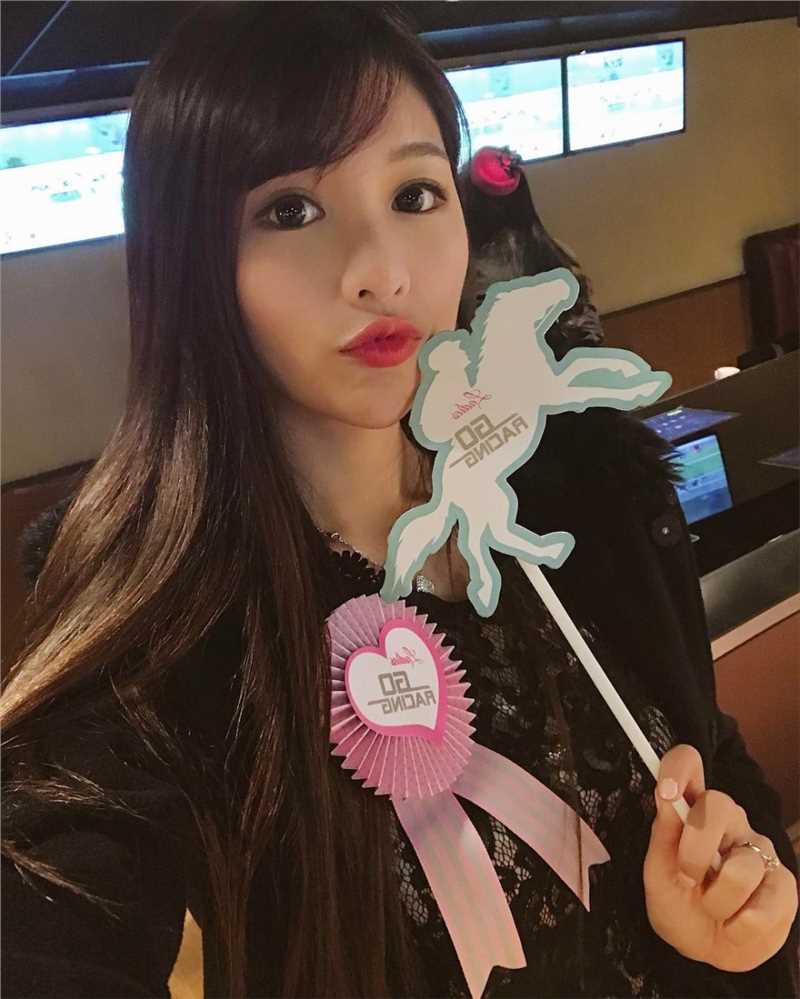 香港美女黄乐乐私房照甜美迷人