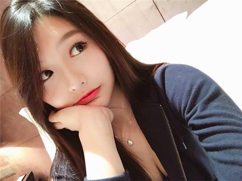 香港美女黄乐乐私房照甜美迷人