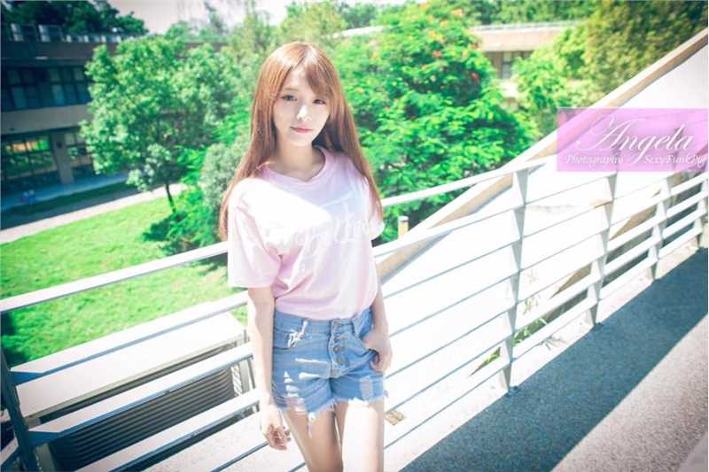 高清台湾美女萧卉君甜美照笑容迷人图集