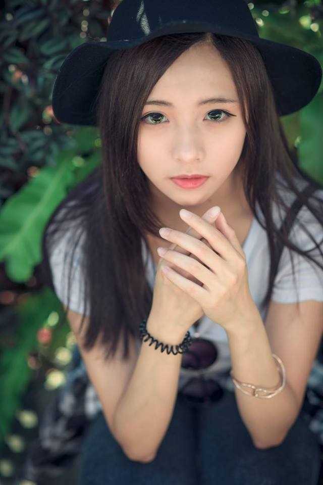 高清台湾美女萧卉君甜美照笑容迷人图集