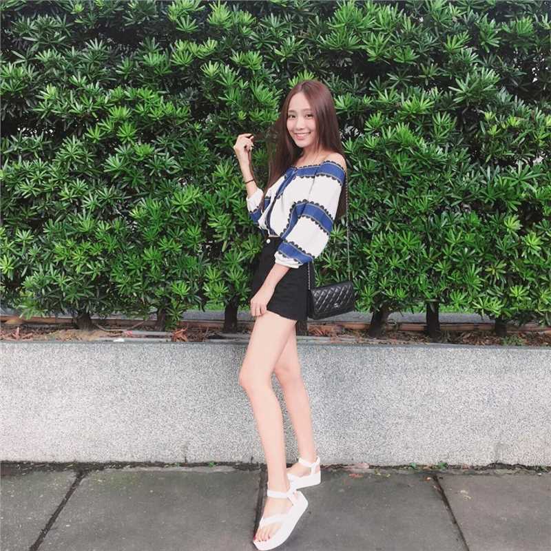 精选台湾美女罗依璇生活照甜美十足图册