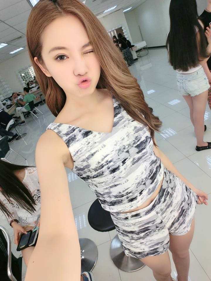 优质台湾美女黄钡铢生活照甜美迷人相册