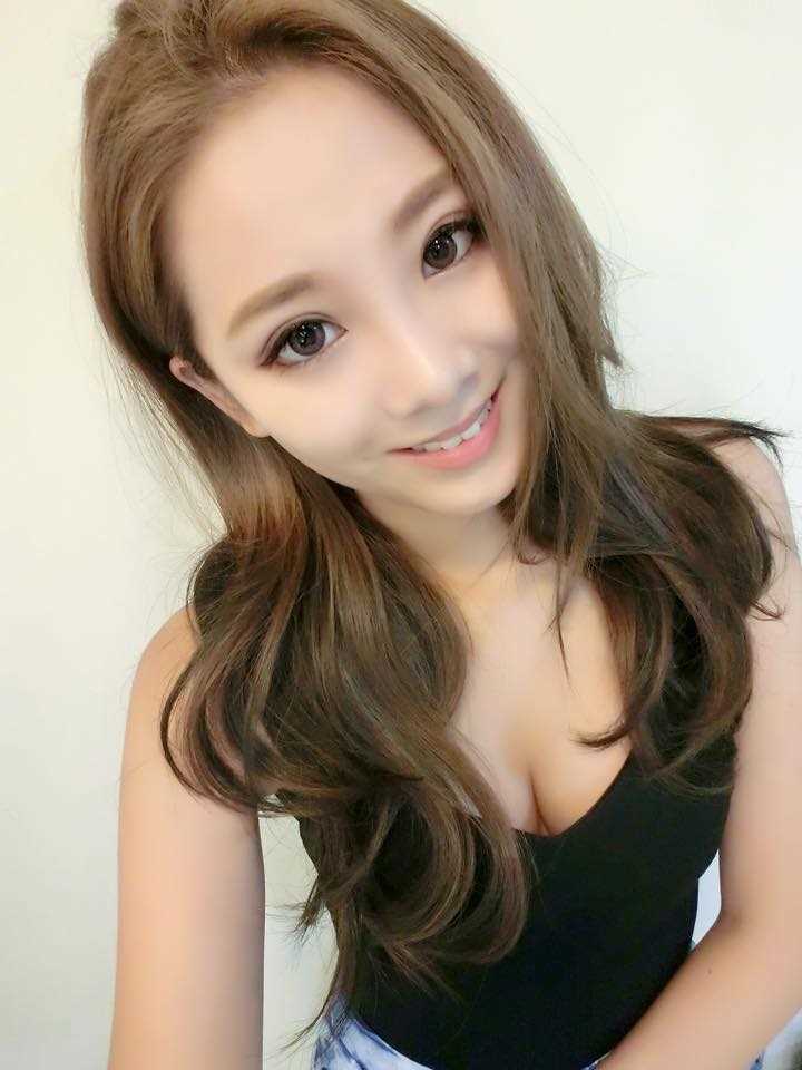 优质台湾美女黄钡铢生活照甜美迷人相册