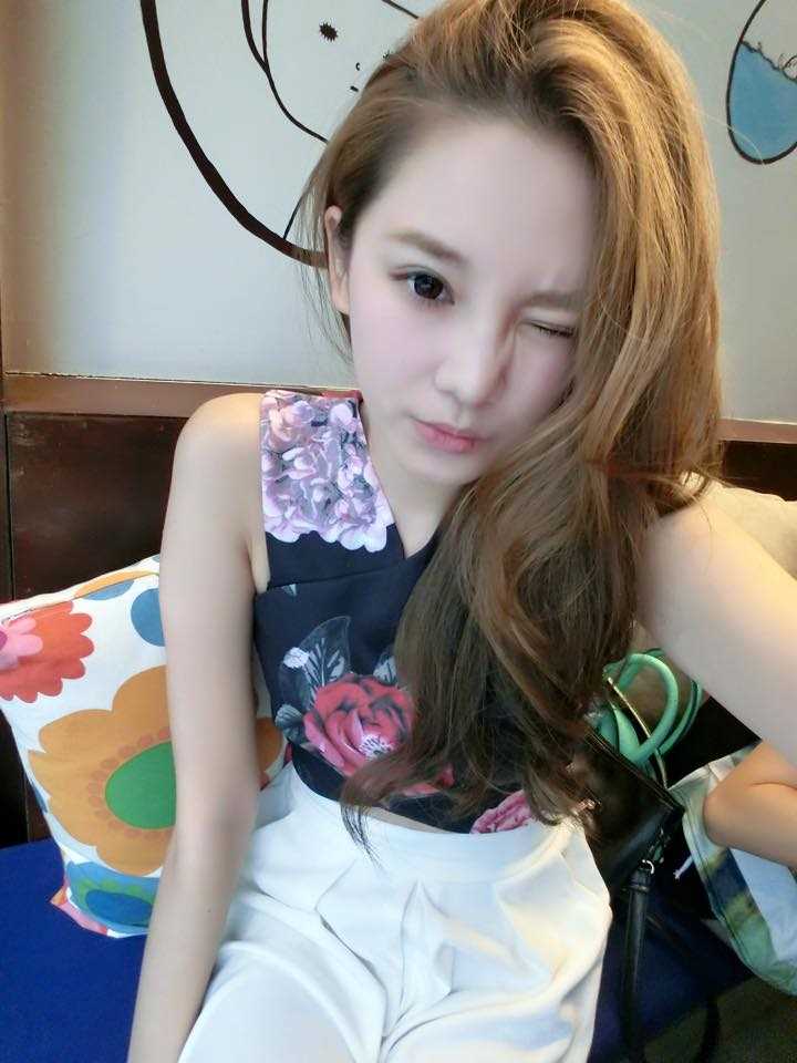 优质台湾美女黄钡铢生活照甜美迷人相册