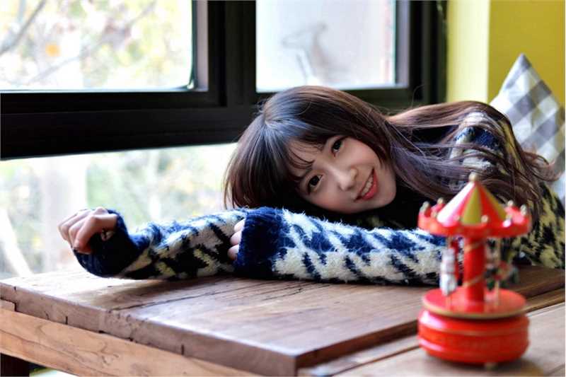 精选甜美女孩冬季生活可爱迷人图册