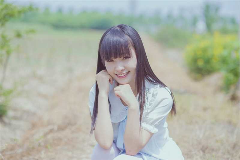 最全日系美女户外短裙笑容甜美迷人相册