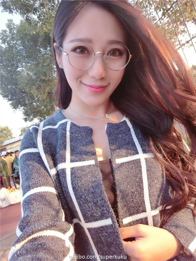 精选甜美系女生洪毓Kuku图片图册