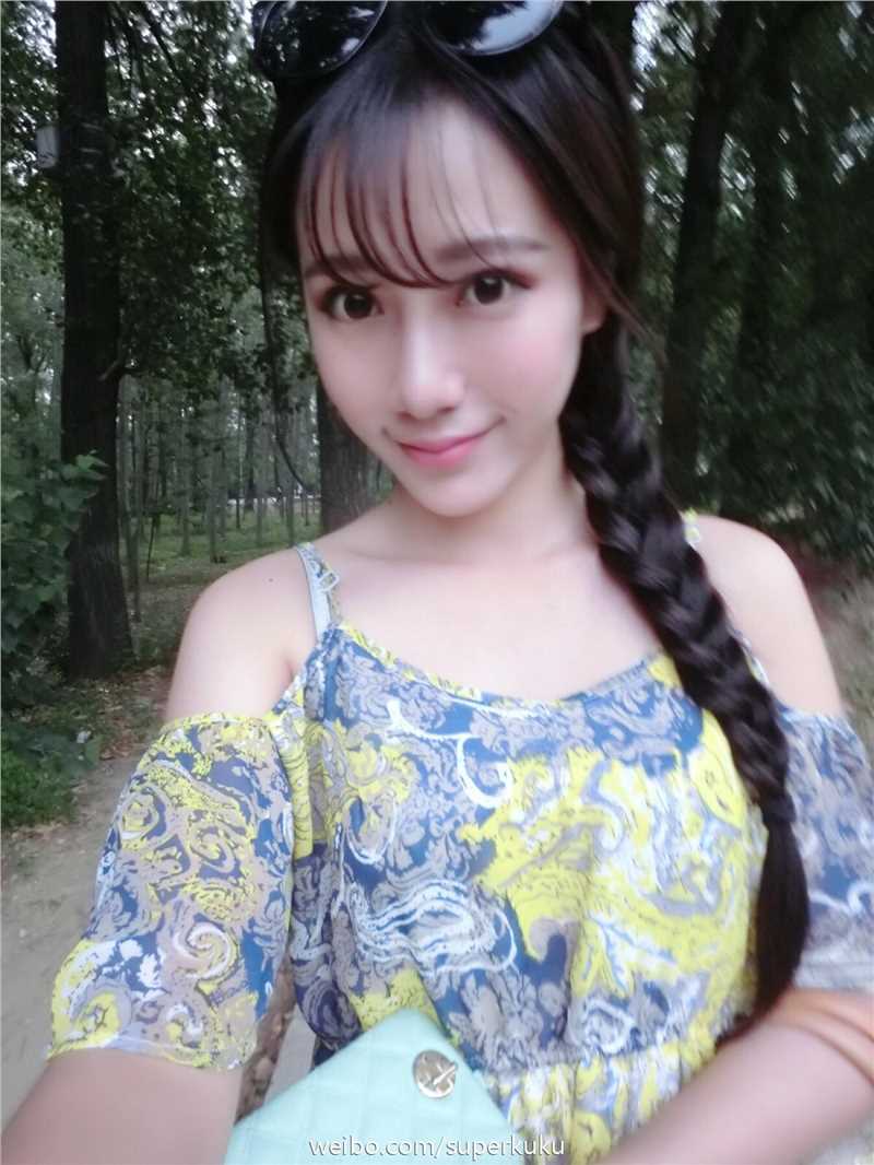 精选甜美系女生洪毓Kuku图片图册