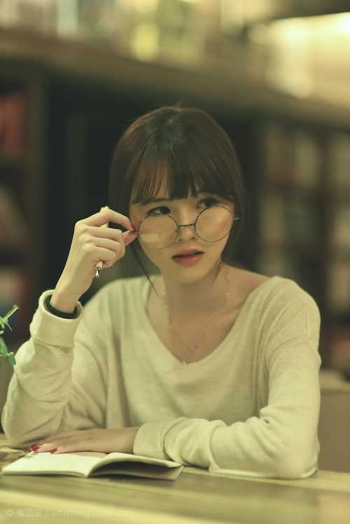 优质唯美小清新甜美女生图片相册