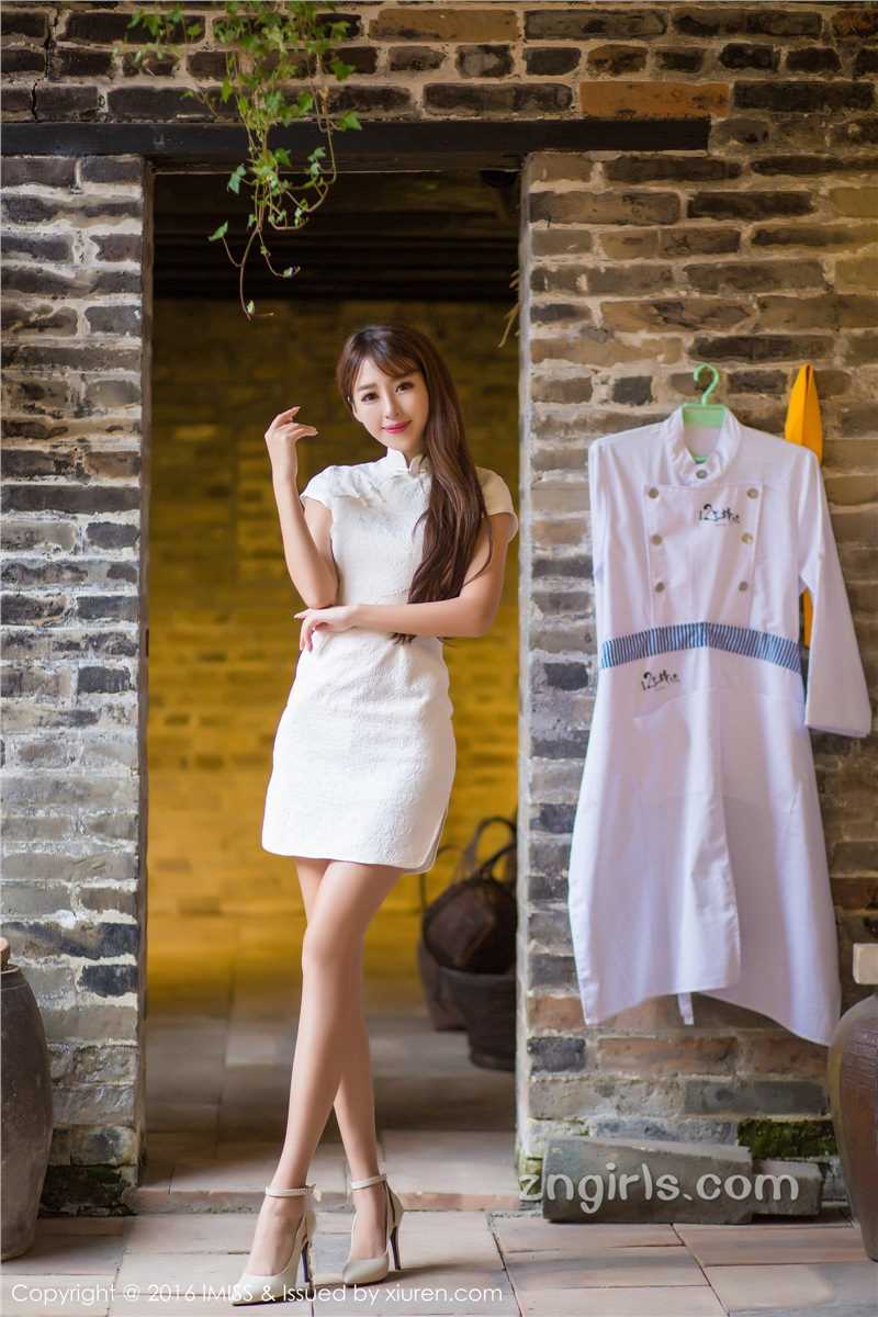 高清古典美女爱蜜社谭小雅携王曼妮甜美迷人图集