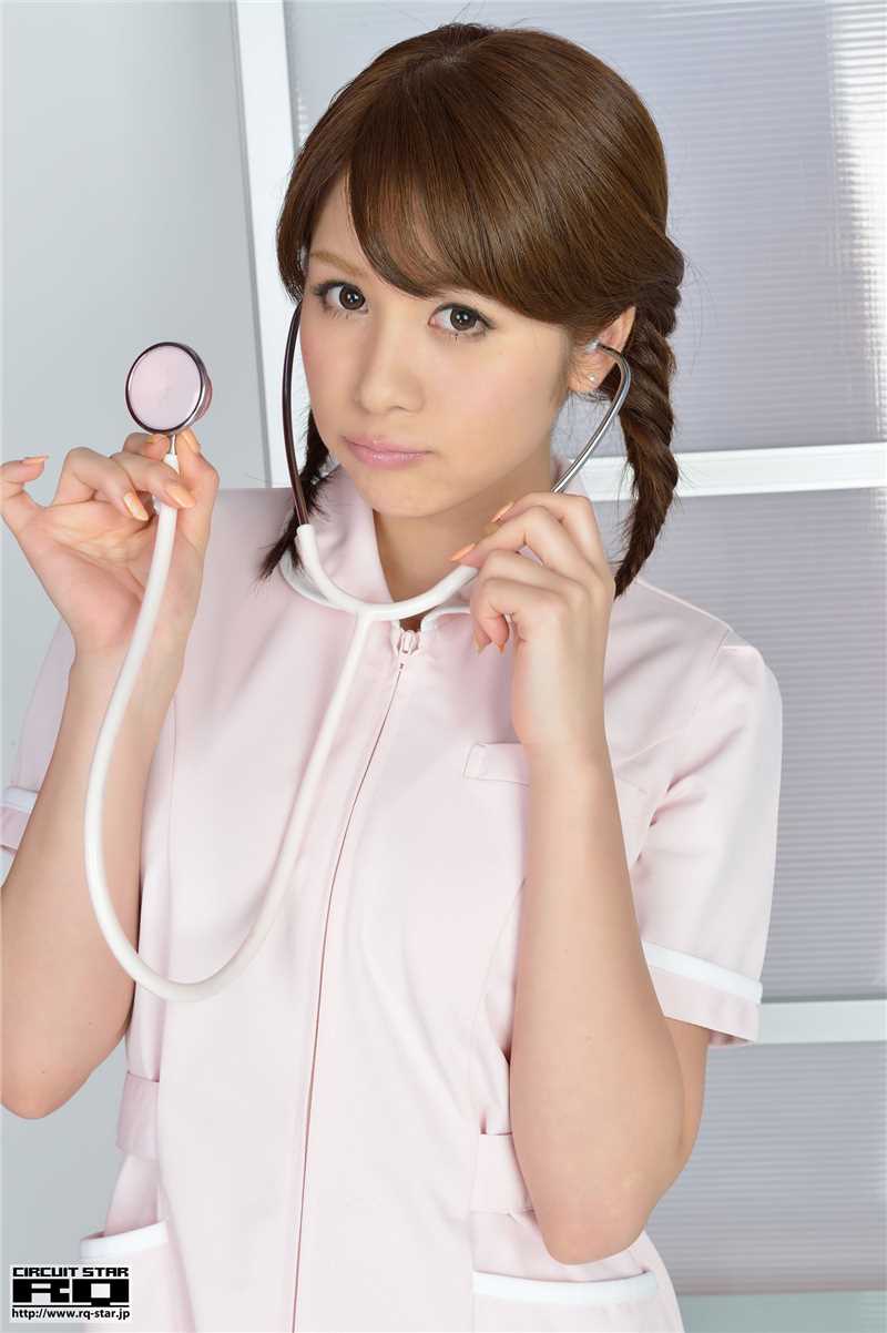 精选日本偶像立花サキ甜美护士装图册