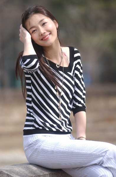 甜美的韩国学妹唯美清纯