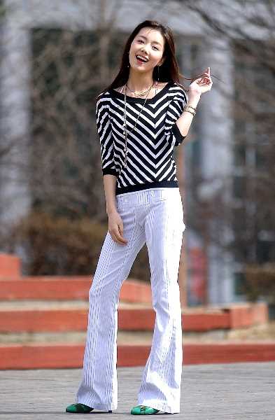 甜美的韩国学妹唯美清纯