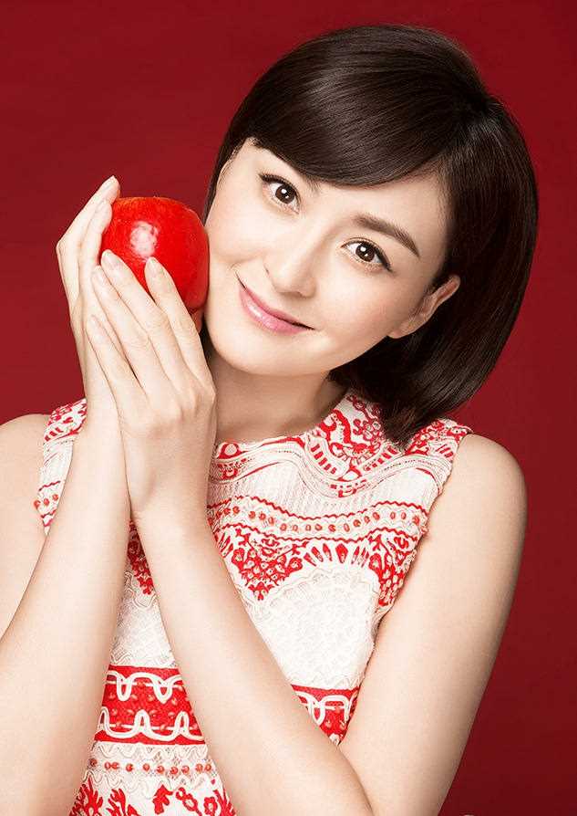 高清戴娇倩圣诞节大片展甜美笑容图集