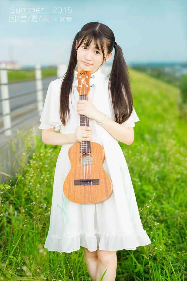 最全双马尾美少女迷人外景甜美壁纸