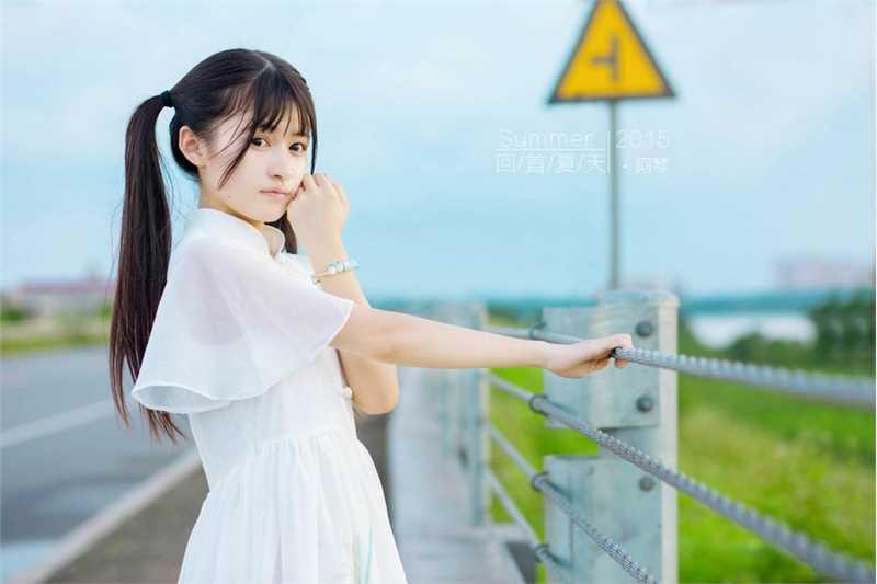 最全双马尾美少女迷人外景甜美壁纸