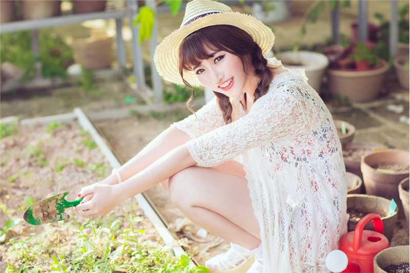 最新唯美小清新女生迷人外拍展甜美笑容图集