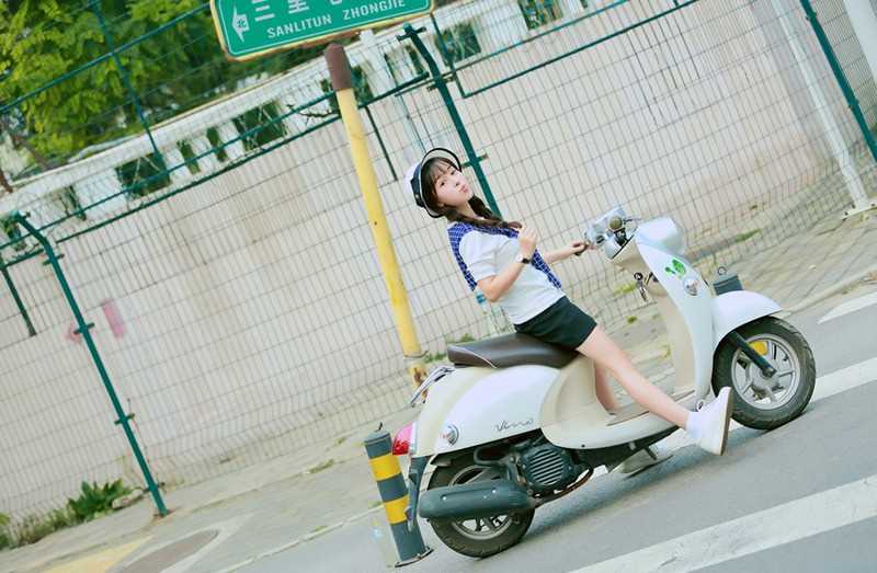 最新甜美女孩户外小清新写照壁纸