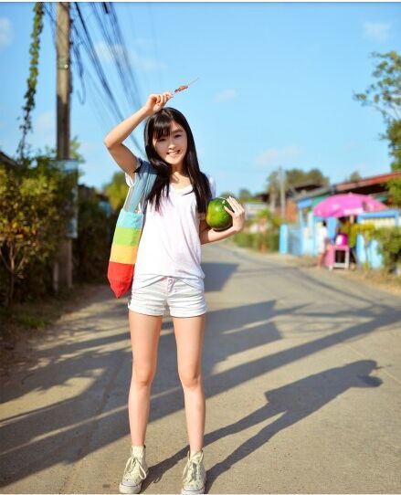 特别专辑甜美女孩宋伊人高清照图片