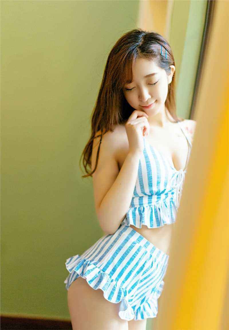 最新宅男女神性感内衣床上妖娆西西人体艺术图片壁纸