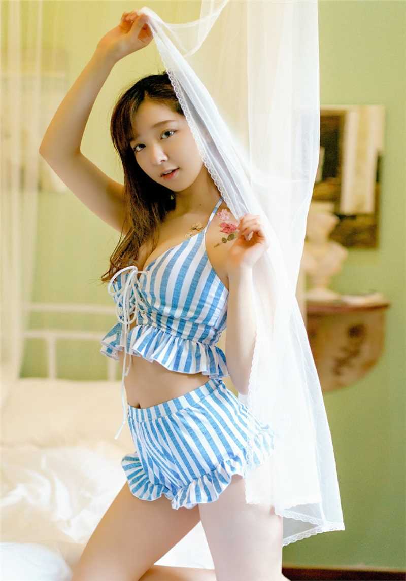 最新宅男女神性感内衣床上妖娆西西人体艺术图片壁纸