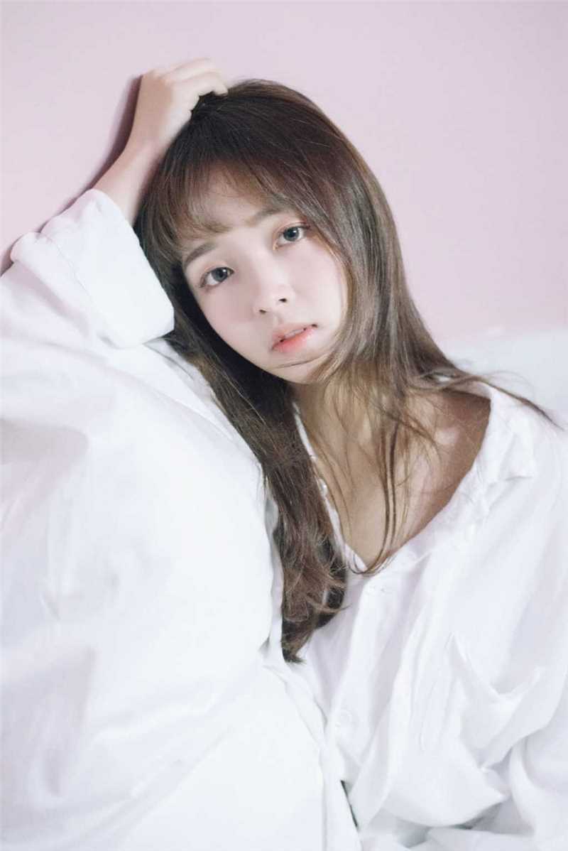 最新宅男女神私房酥胸长裙小清新少女图集