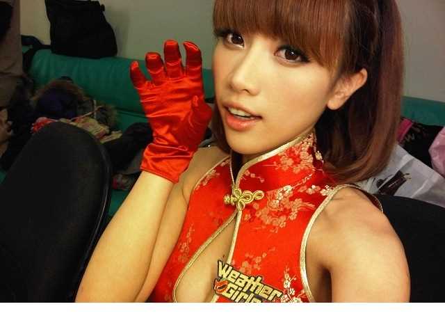 精选旗袍美模陈立冷照图册