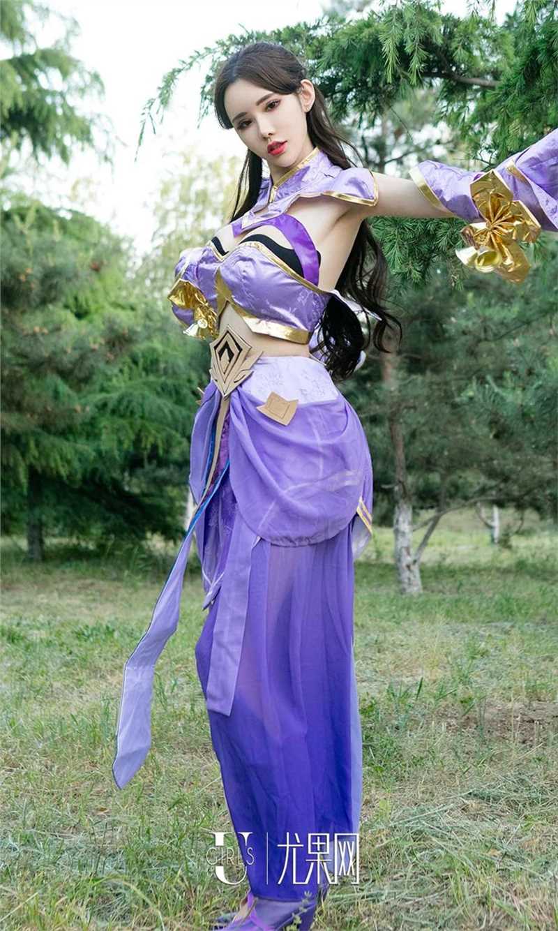 优质性感美女萌琪琪cosplay酥胸诱人相册