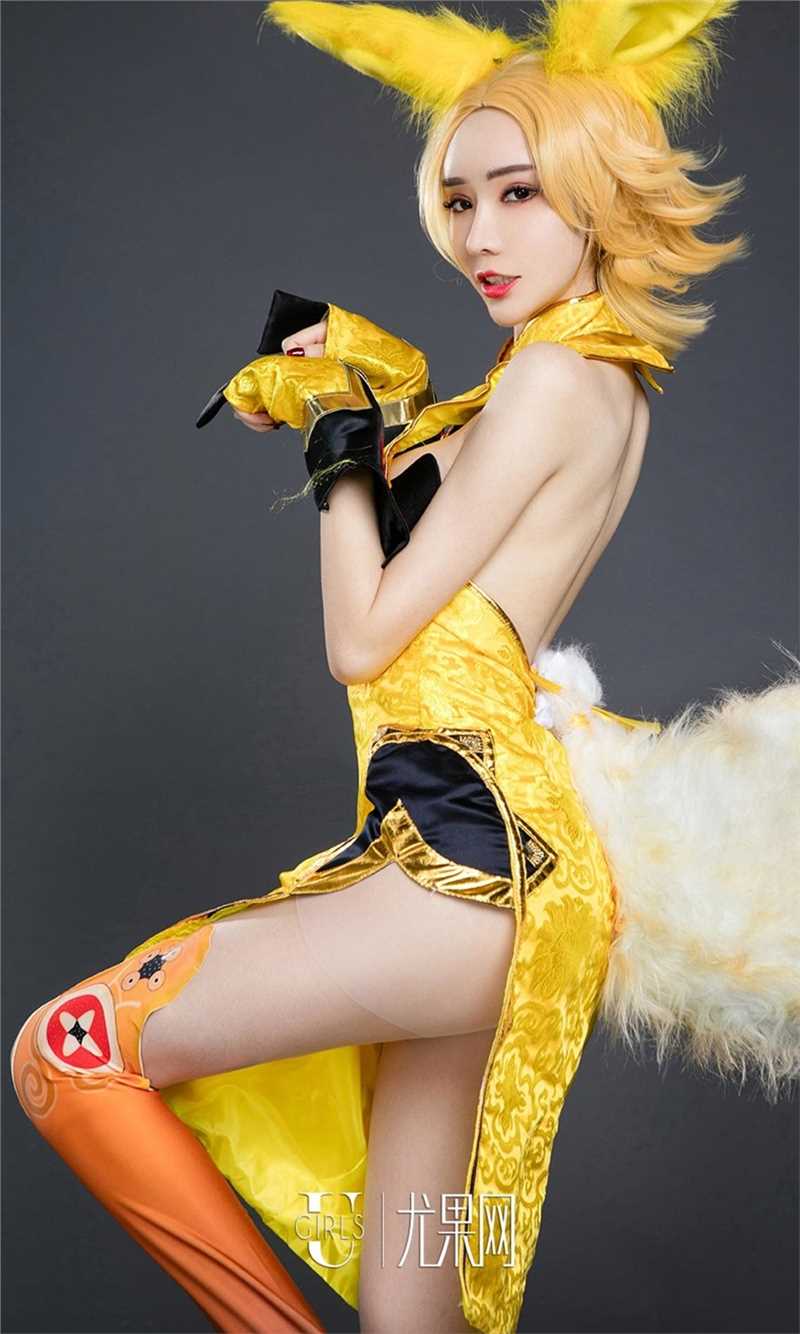 优质性感美女萌琪琪cosplay酥胸诱人相册