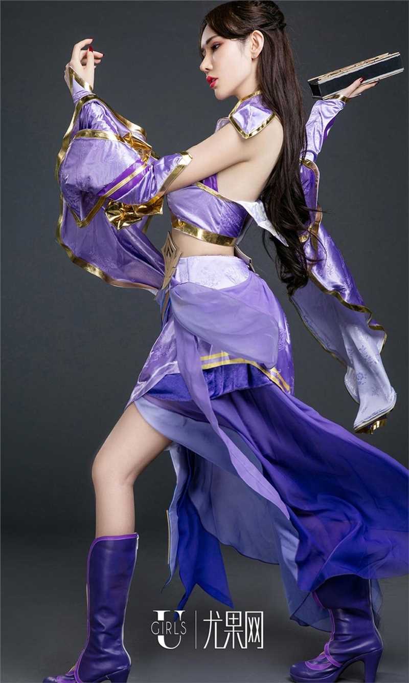 优质性感美女萌琪琪cosplay酥胸诱人相册