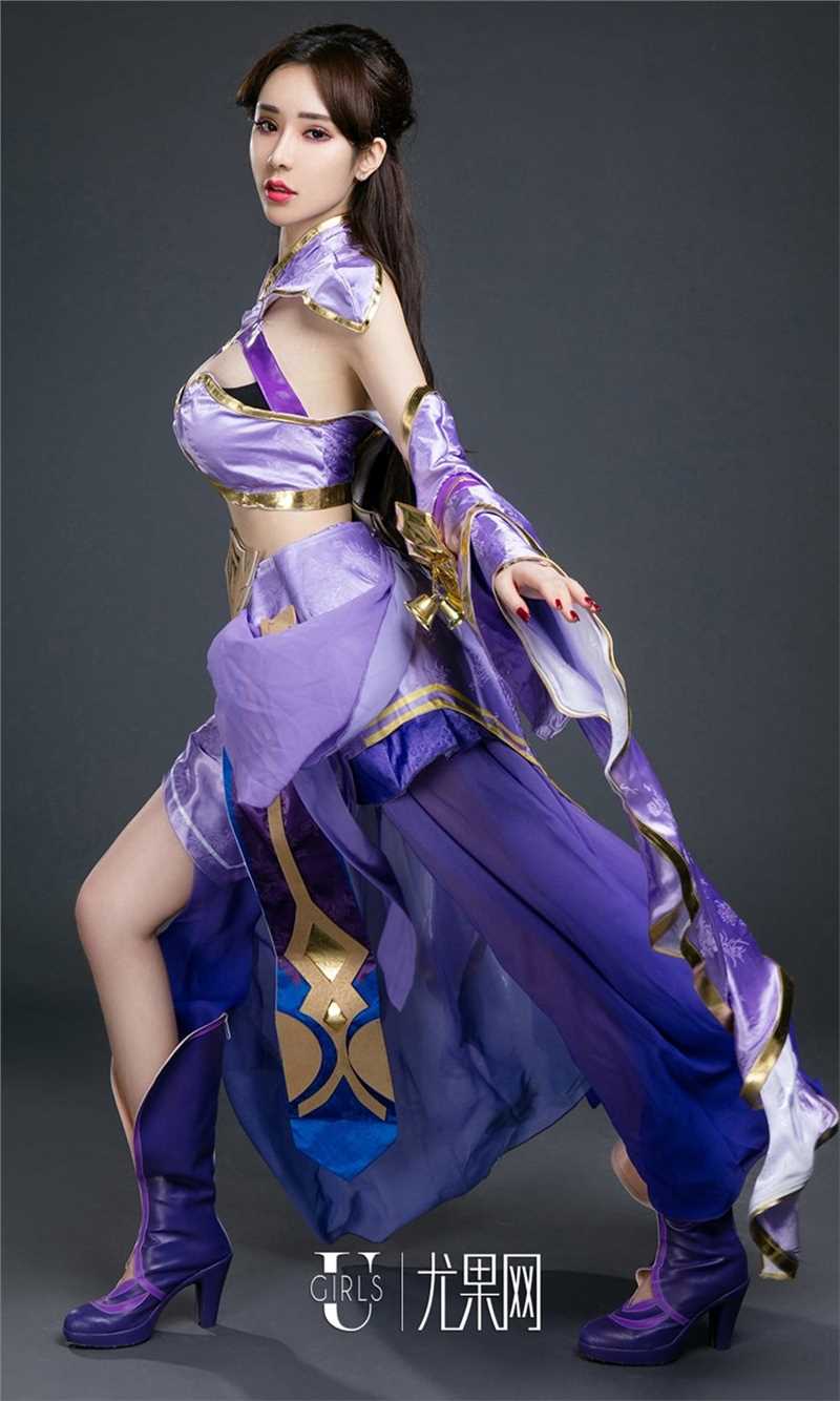 优质性感美女萌琪琪cosplay酥胸诱人相册