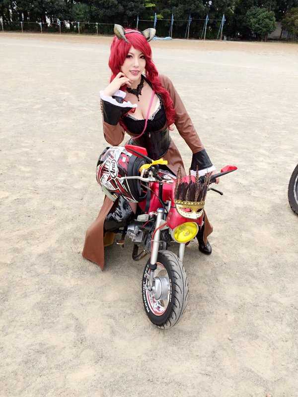 特别专辑日本人气Coser砂月馨图片集锦图片