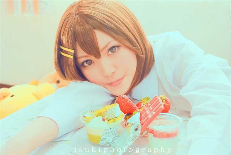 最全轻音少女cosplay显甜美笑容相册