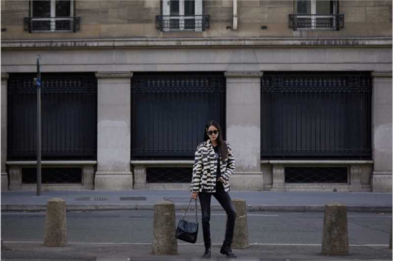 特别专辑忧郁气质少女欧阳娜娜巴黎街头时尚明星图片图片