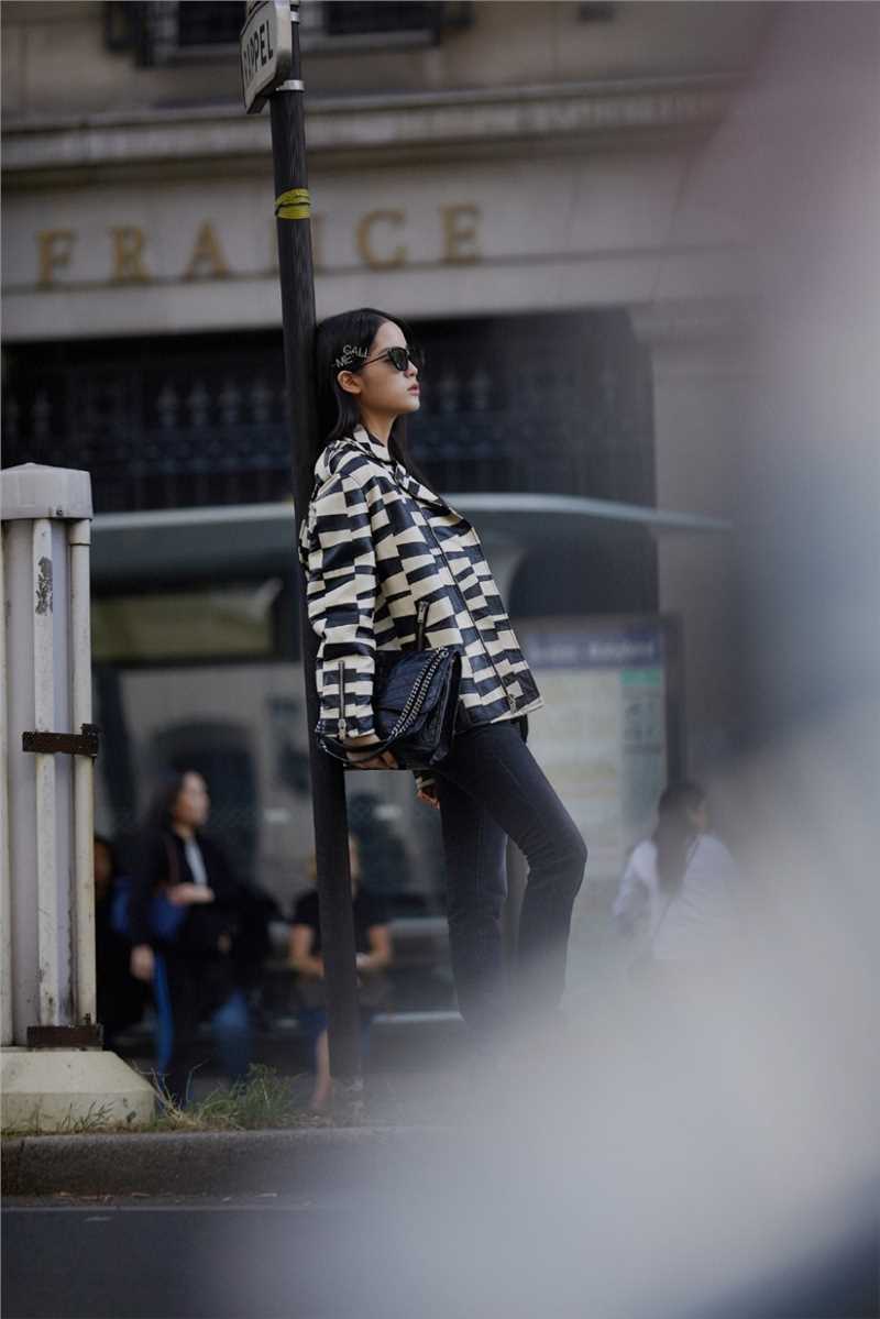特别专辑忧郁气质少女欧阳娜娜巴黎街头时尚明星图片图片