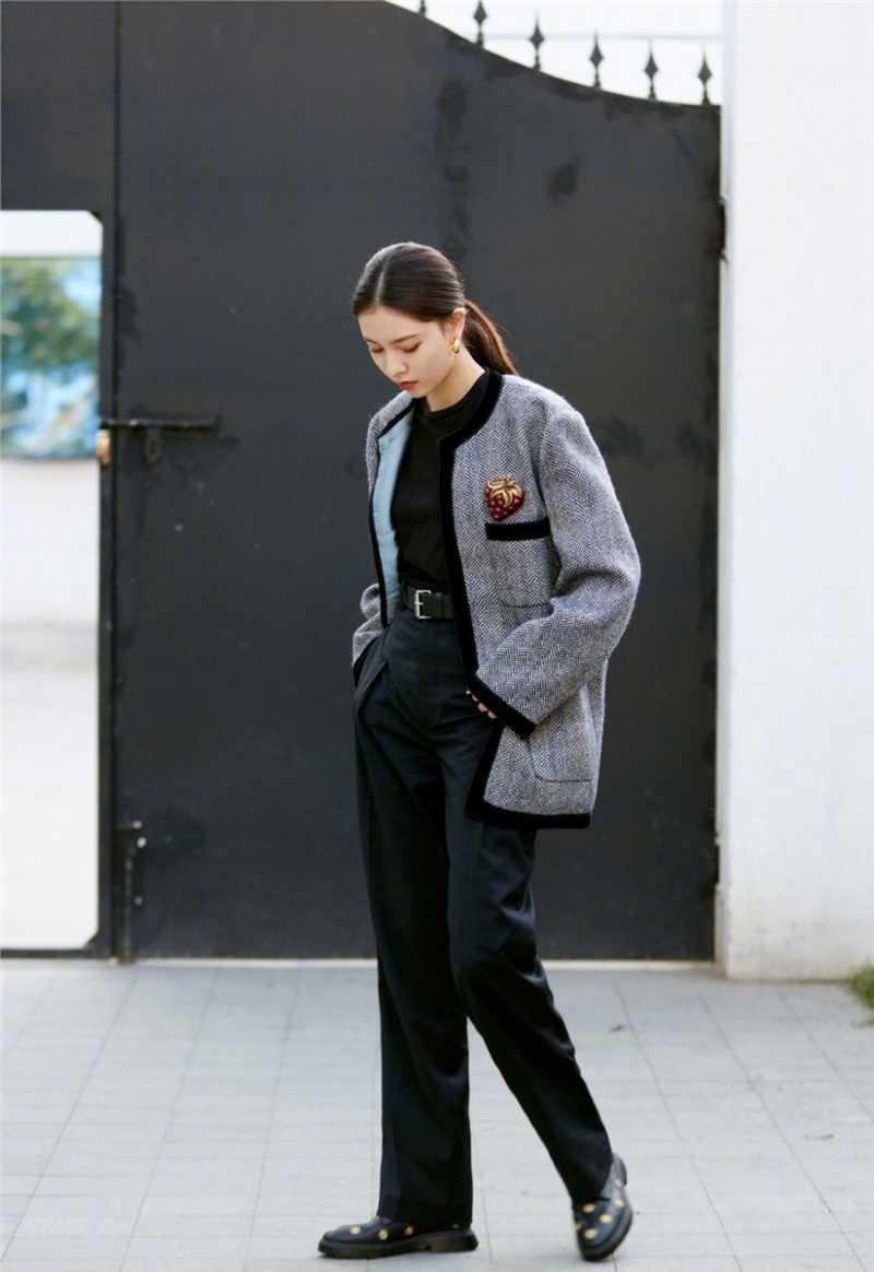 精选背头美女宋妍霏知性气质街拍时尚图片图册