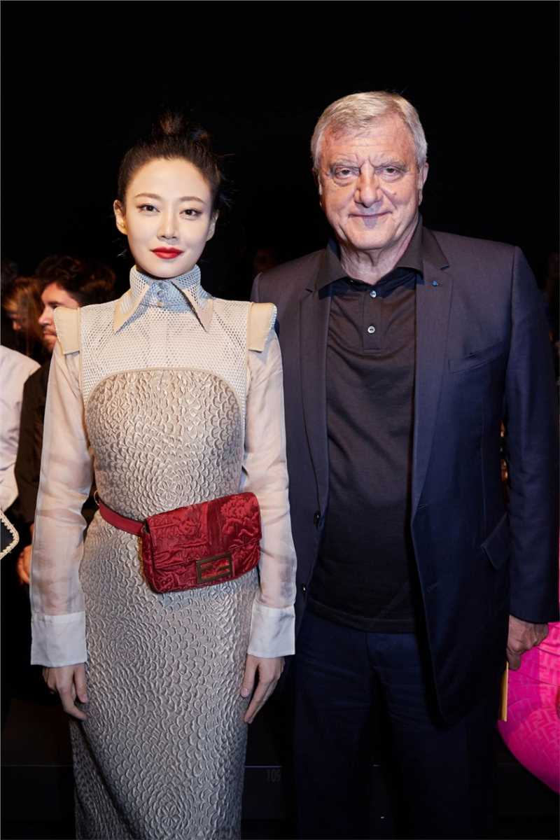 优质成熟迷人美女谭卓时尚秀女王气质明星图片相册