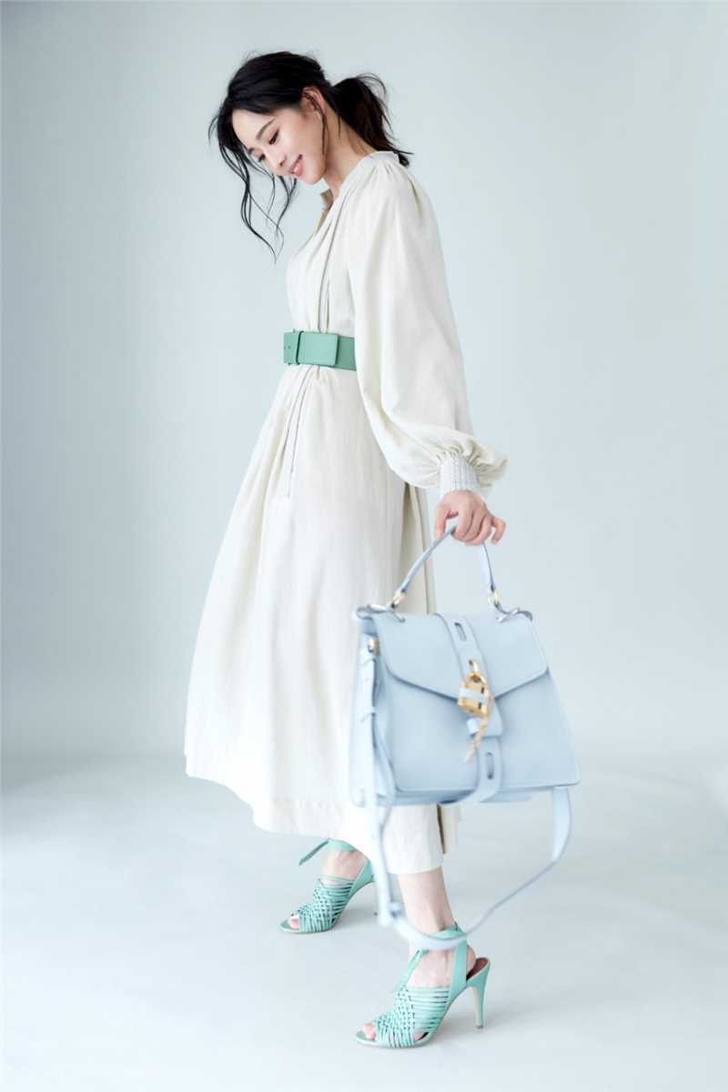 最新冷艳优雅美女张钧甯空灵氧气女神时尚图片壁纸