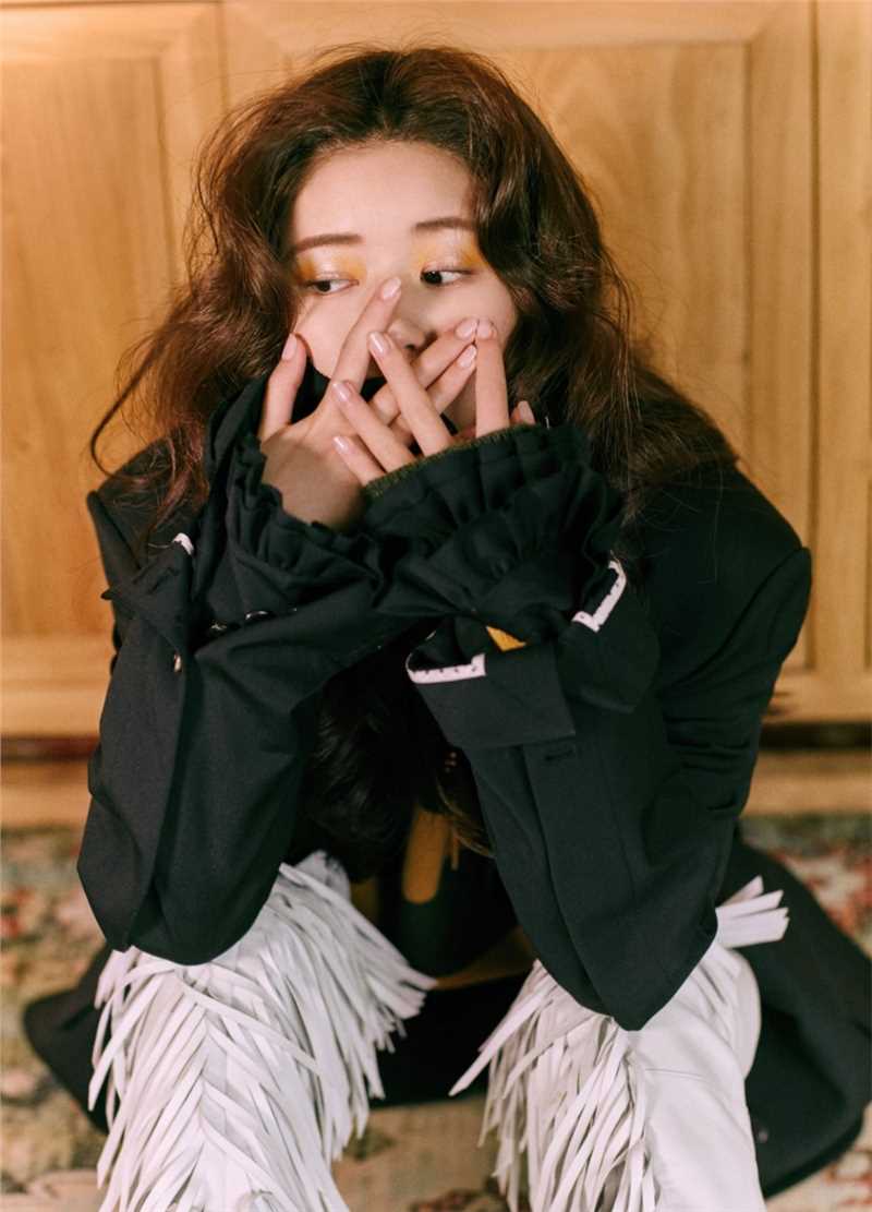 特别专辑复古时尚美女赵露思苗条纤细身材个人图片图片