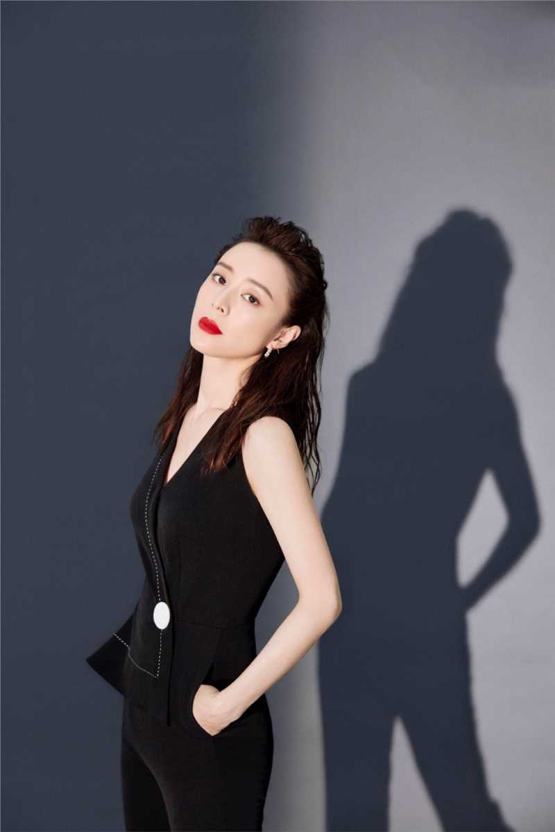 特别专辑成熟事业型美女张静初惹火长腿魅力时尚图片图片