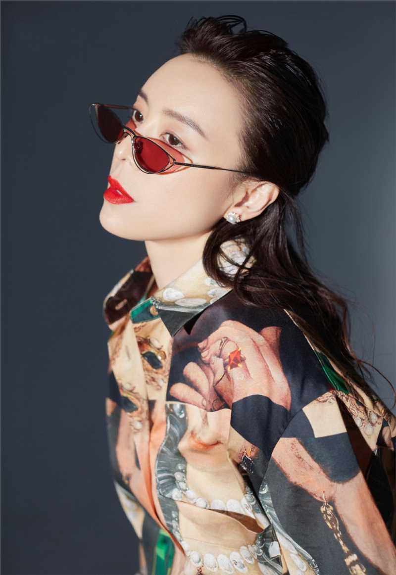 特别专辑成熟事业型美女张静初惹火长腿魅力时尚图片图片