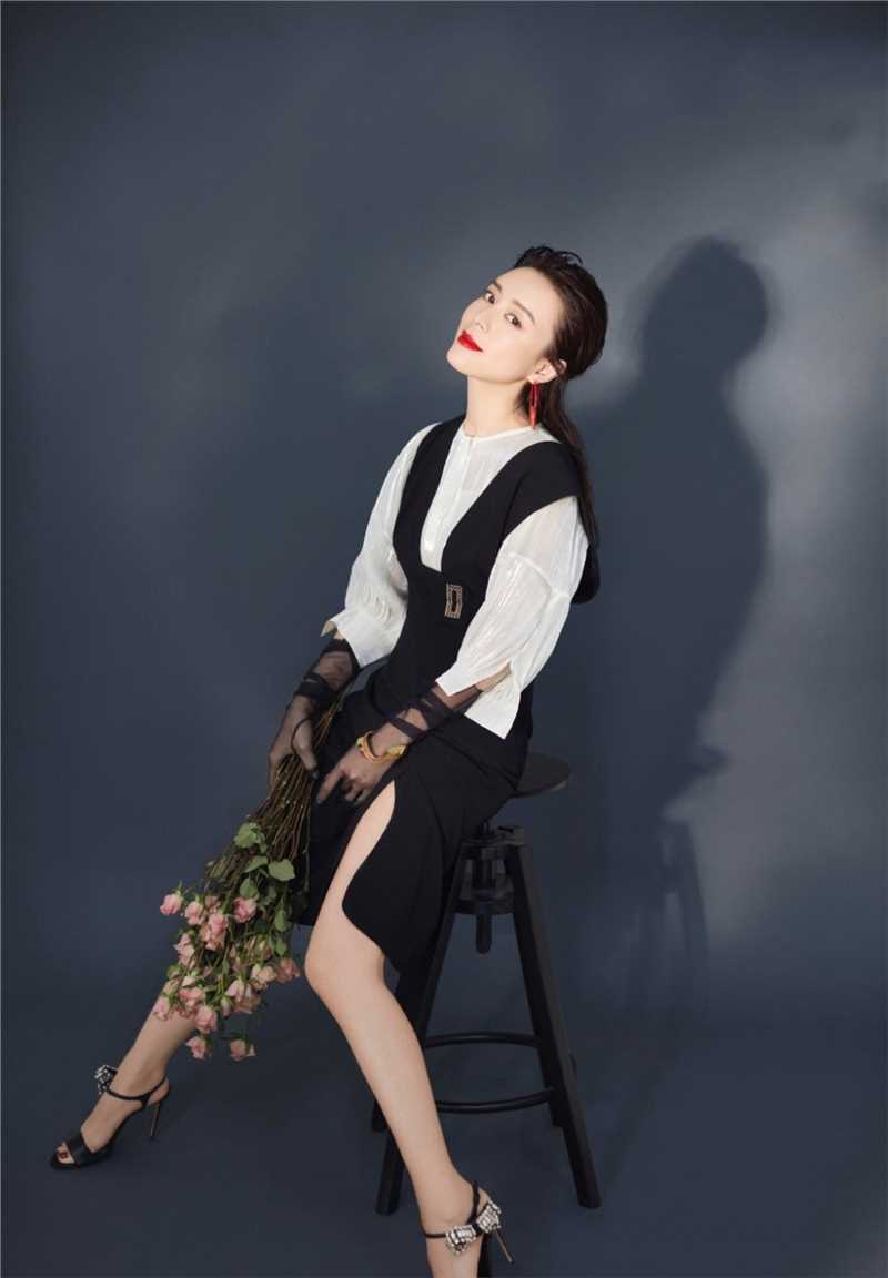 特别专辑成熟事业型美女张静初惹火长腿魅力时尚图片图片