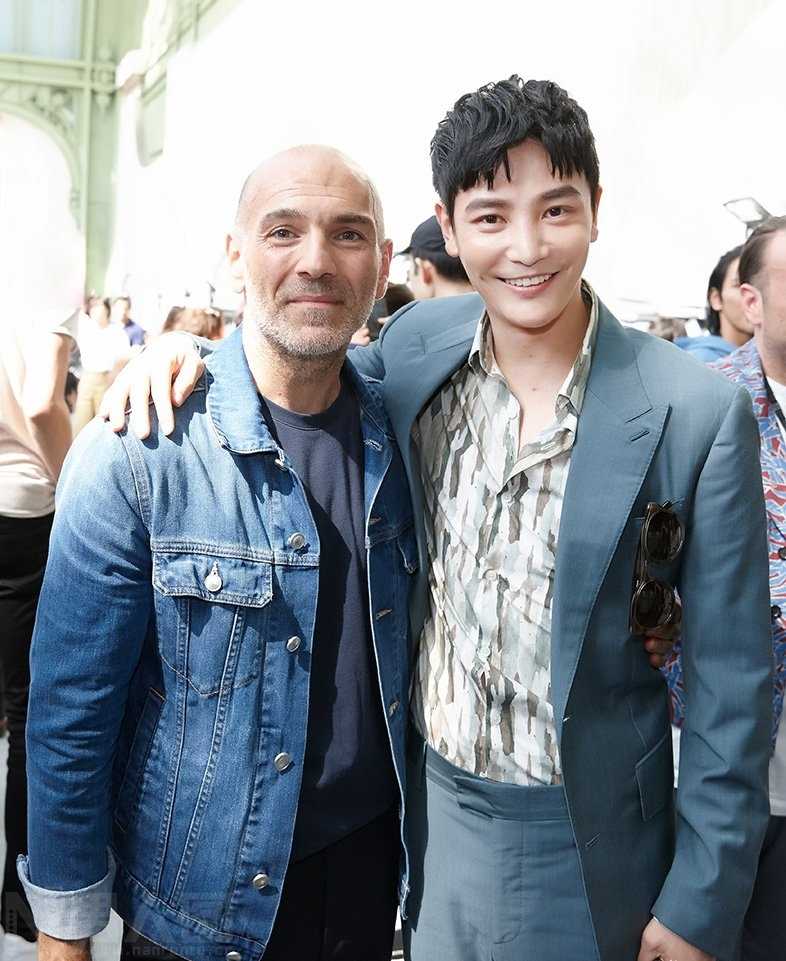 精选短发帅哥孙坚时尚杂志图片图册