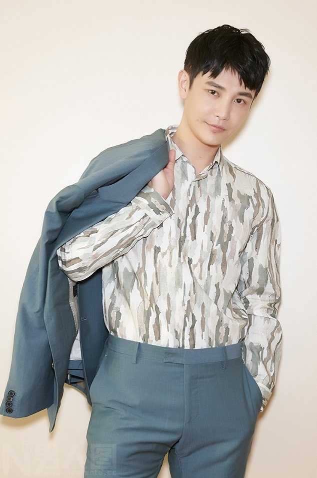 精选短发帅哥孙坚时尚杂志图片图册