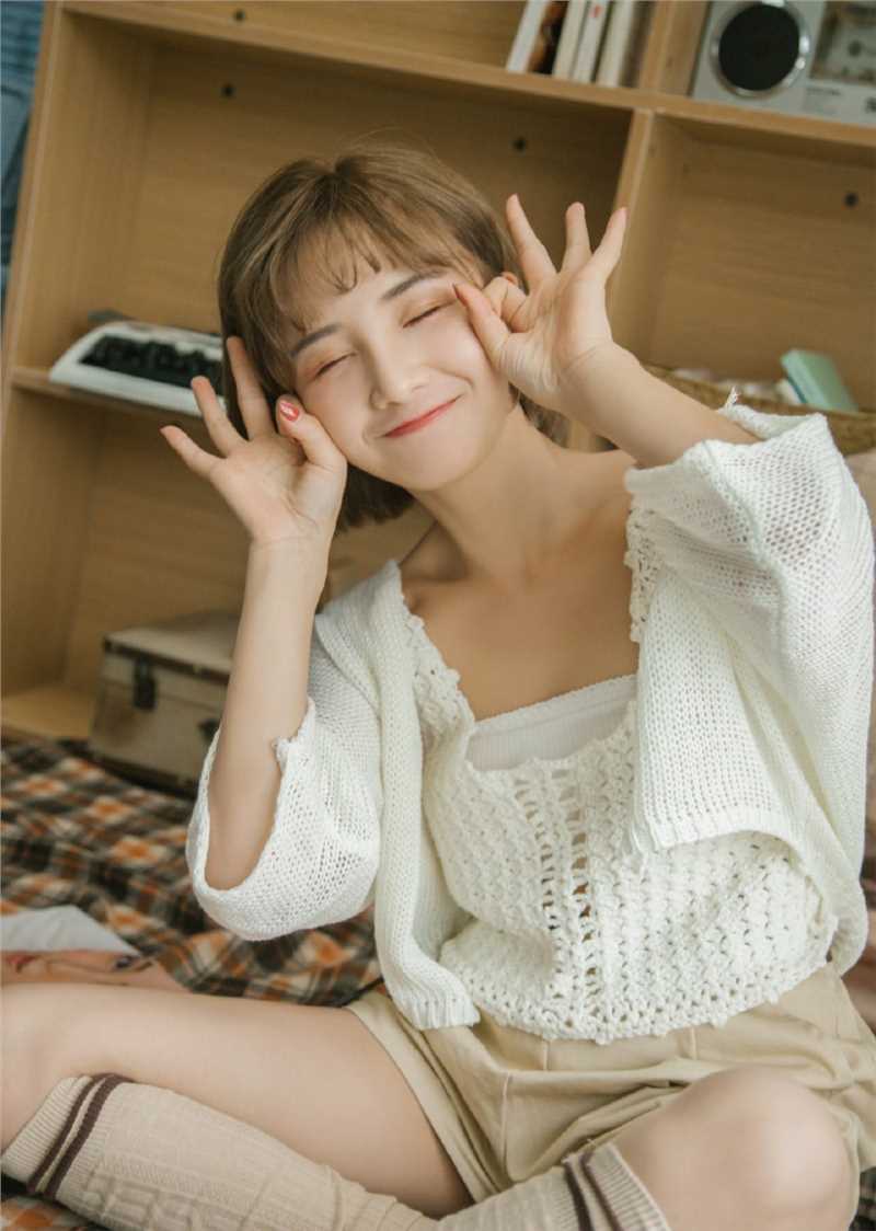 最全时尚嫩模美女酥胸大长腿内衣走光照片相册